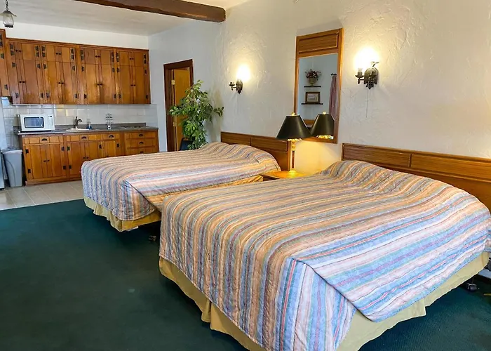 Guest Ranch Hotel 3*